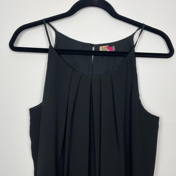 Vince Camuto jumpsuit - Picture 2 of 4